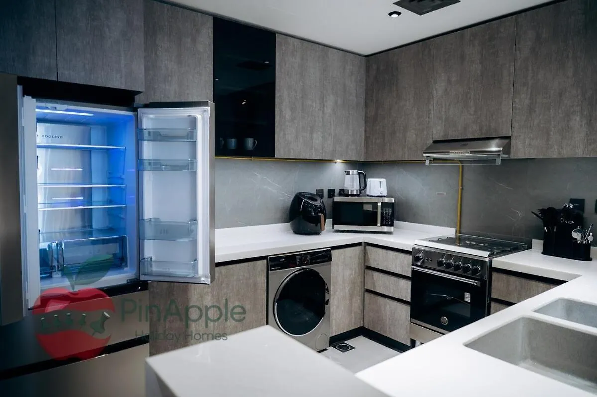 Mbl Royal Live 2Br And Maid Room Dubai Verenigde Arabische Emiraten