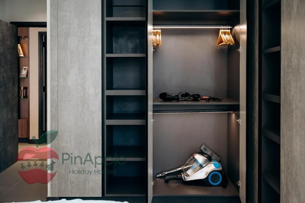 Mbl Royal Live 2Br And Maid Room Dubai Appartement