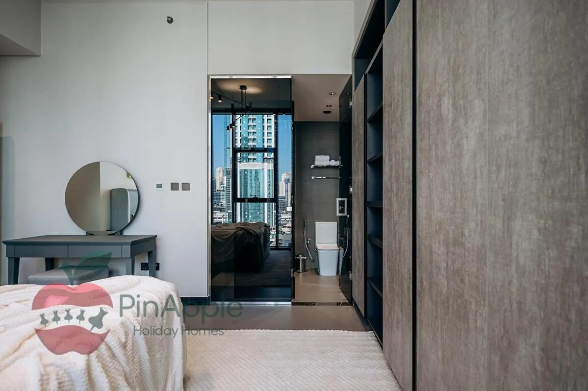Mbl Royal Live 2Br And Maid Room Dubai Apartment