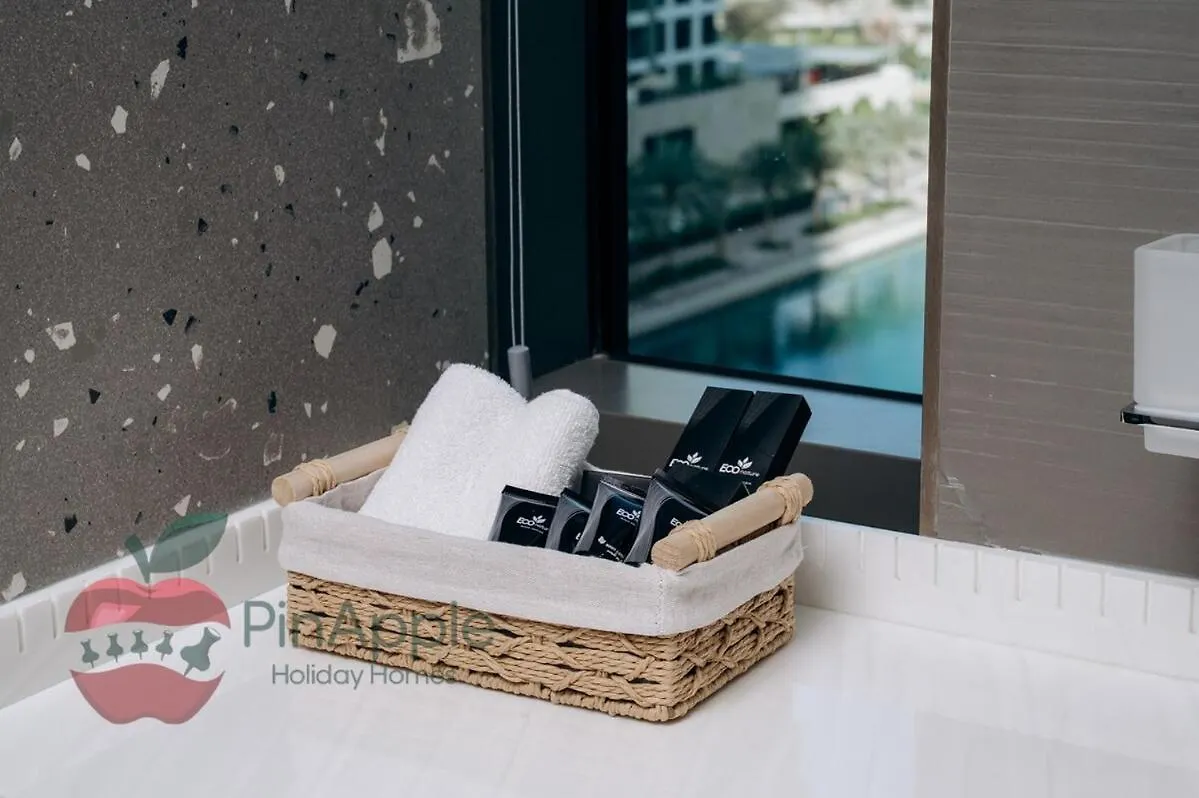 Mbl Royal Live 2Br And Maid Room Dubai United Arab Emirates
